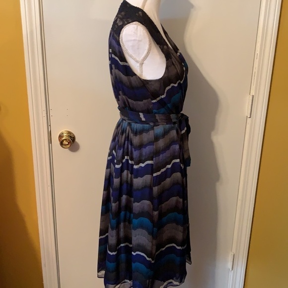 DVF Bali Silk Chiffon Wrap Dress 6 - Picture 10 of 15